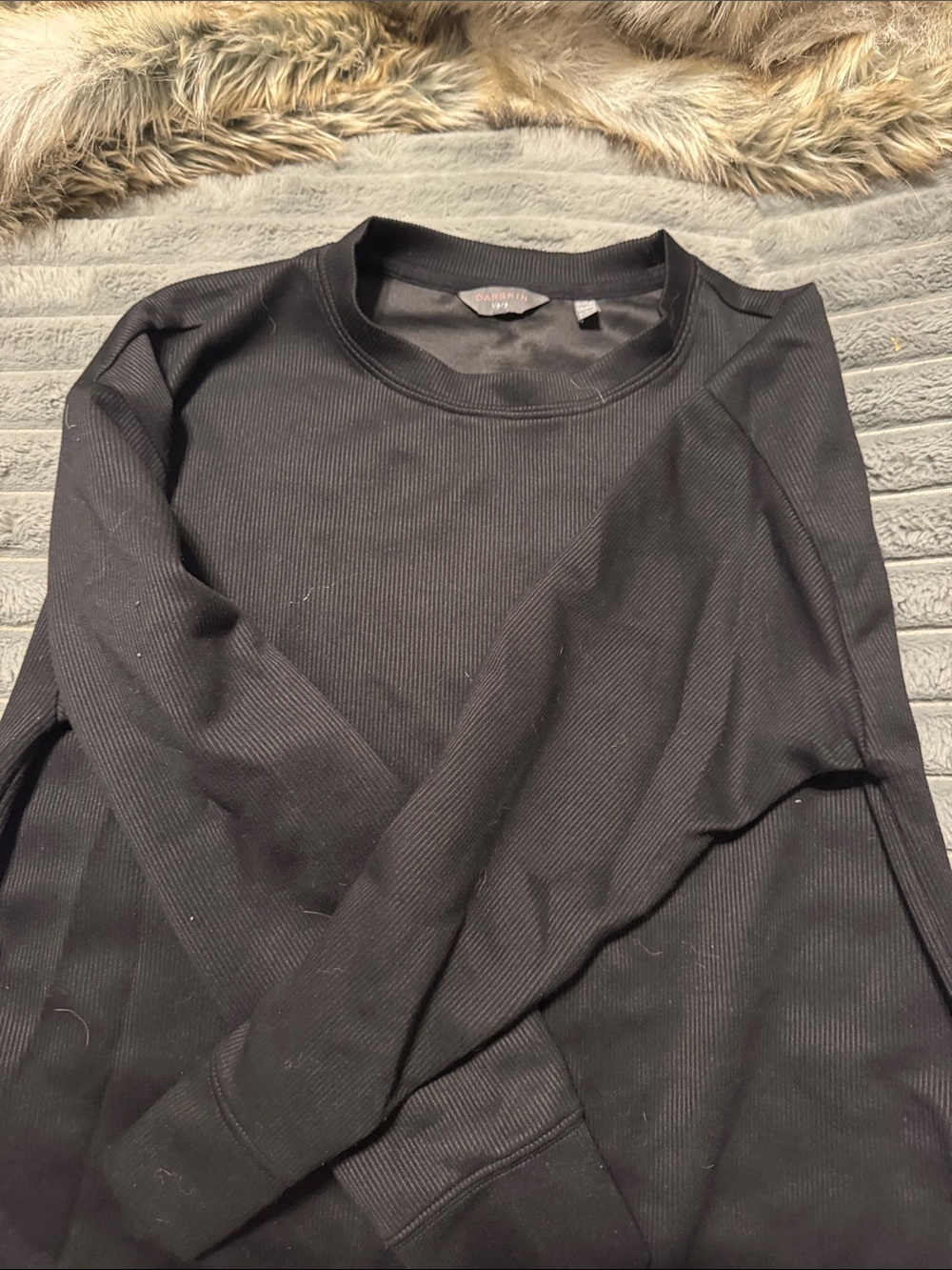 Danskin Black Ribbed Crewneck Sweatshirt